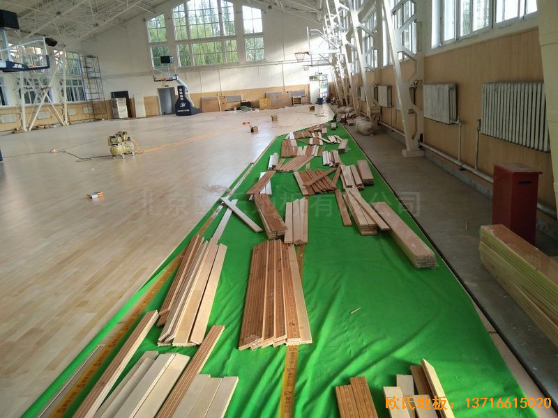 內蒙古呼和浩特賽罕區(qū)師范大學體育學院訓練館運動地板鋪設案例