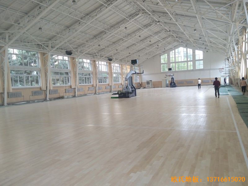 內蒙古呼和浩特賽罕區(qū)師范大學體育學院訓練館運動地板鋪設案例