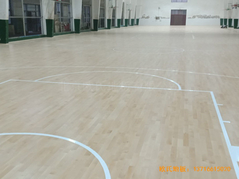 河北滄州體育學(xué)?；@球館體育地板施工案例3
