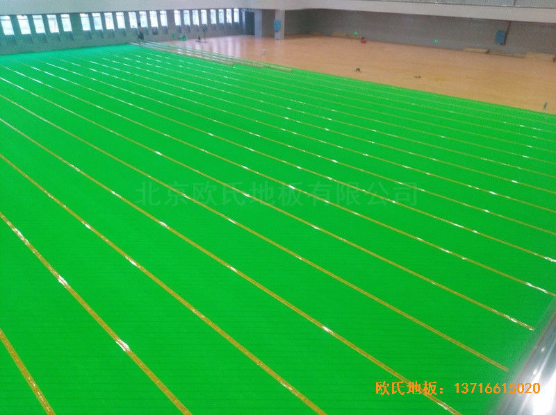 湖南湘潭電力局羽毛球館運(yùn)動木地板鋪設(shè)案例2