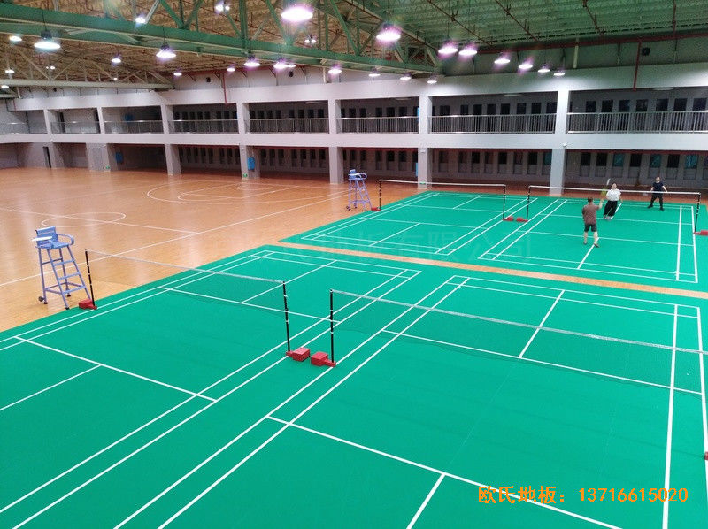 湖南湘潭電力局羽毛球館運(yùn)動木地板鋪設(shè)案例5