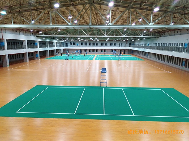 湖南湘潭電力局羽毛球館運(yùn)動木地板鋪設(shè)案例6