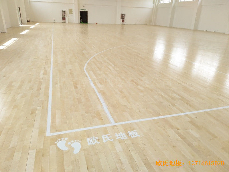 南京浦口黨?；@球館體育地板施工案例3