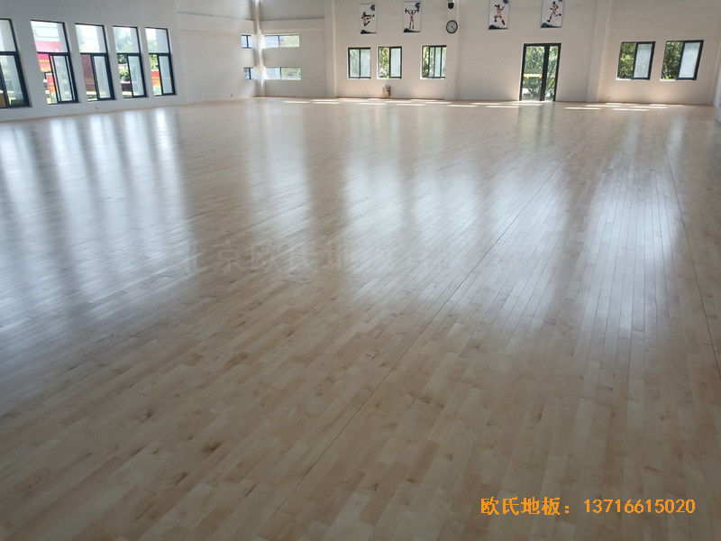寧波中國(guó)石油儲(chǔ)蓄基地運(yùn)動(dòng)館體育木地板施工案例4