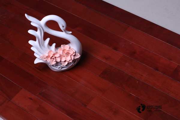 籃球場(chǎng)專(zhuān)業(yè)運(yùn)動(dòng)木地板怎么施工方案2